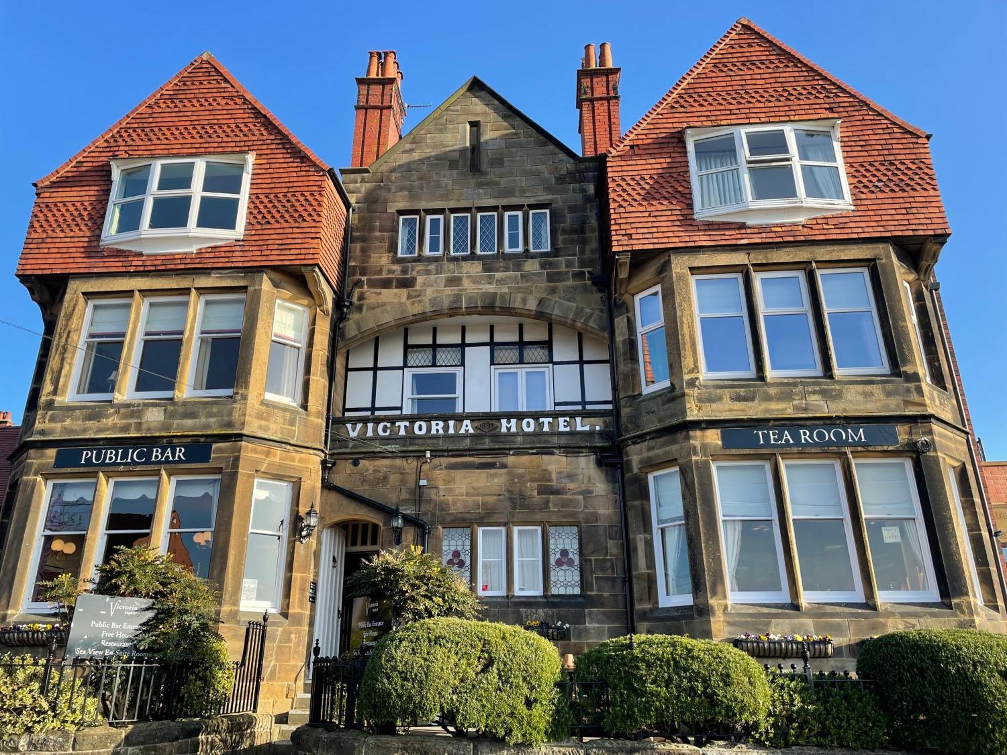 Hotel Victoria Robin Hood's Bay Exterior photo