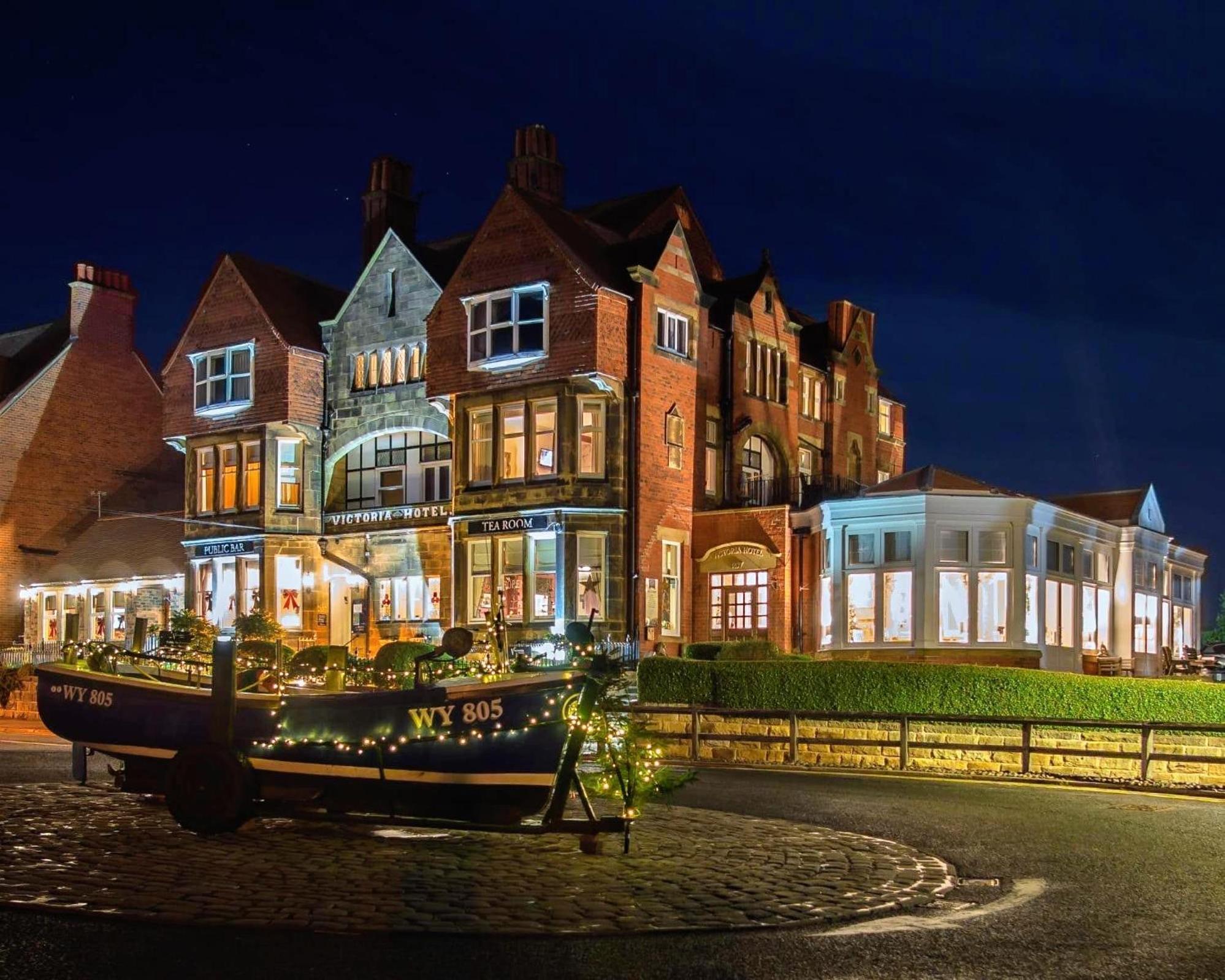 Hotel Victoria Robin Hood's Bay Exterior photo