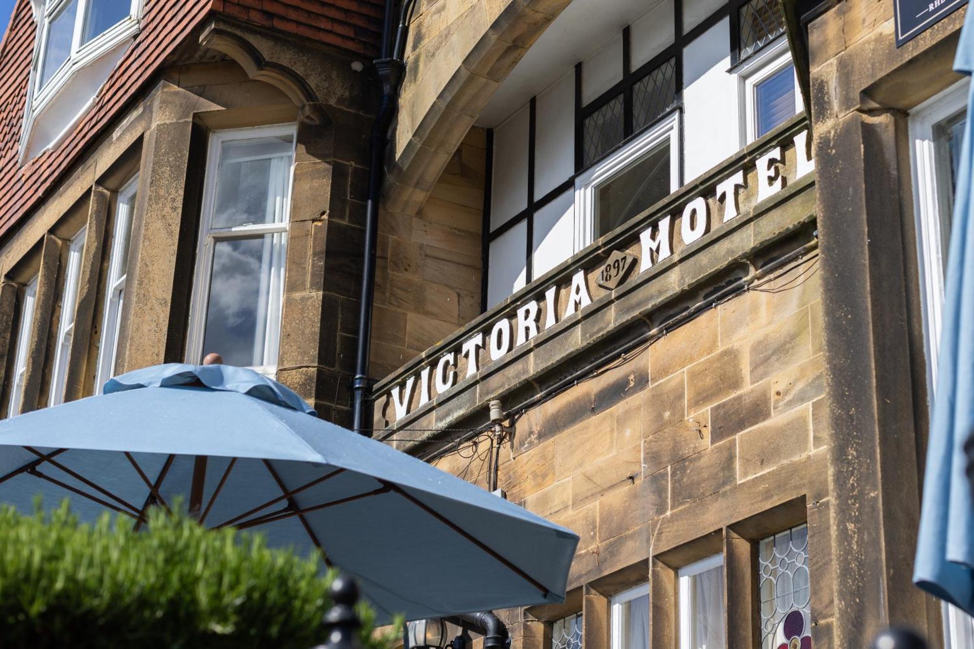 Hotel Victoria Robin Hood's Bay Exterior photo